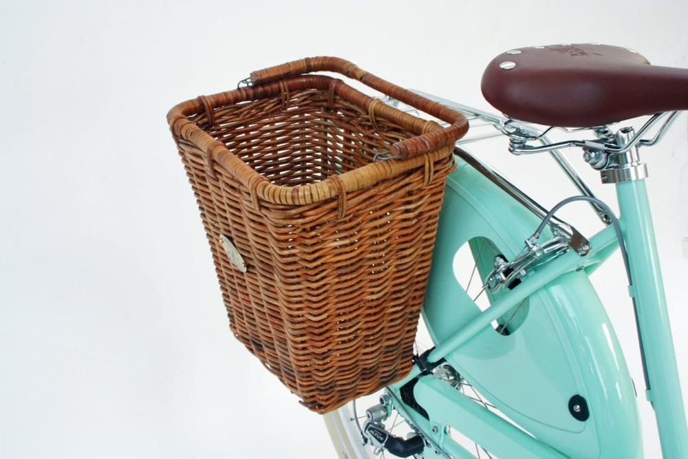 amsterdam bikes basket