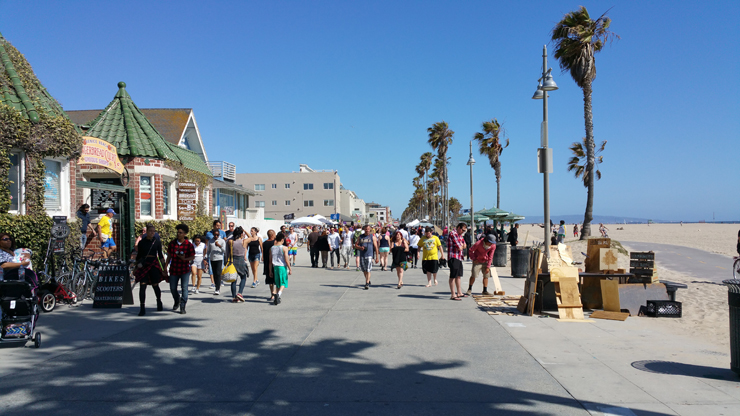 santa monica bike path shops